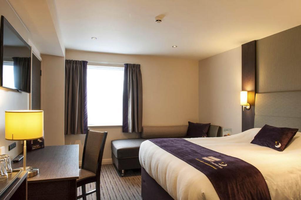 Premier Inn Aberdeen Airport - Dyce Dış mekan fotoğraf